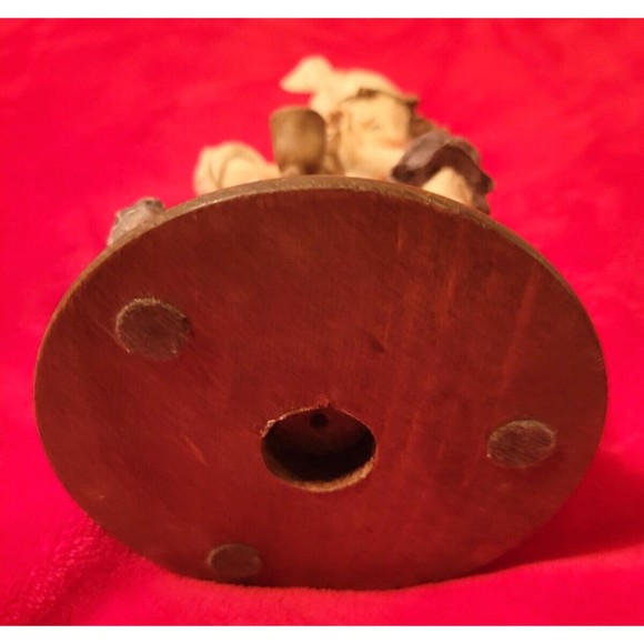 Giuseppe Armani “Gullivers World" Boy With Saxophone Horn Figurine 8.5 Inches - Picture 10 of 14